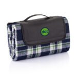 Tartan picnic blanket - navy - Image 5